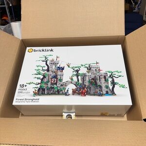 NEW BrickLink Designer Program BDP Forest Stronghold 910043 Castle Sealed Set